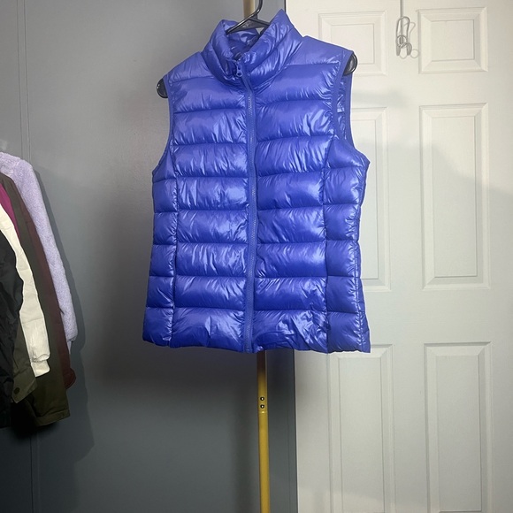 BCBGeneration Jackets & Blazers - BCBGeneration Blue Puffer Vest